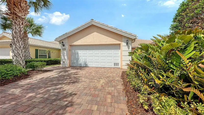 11605 Garessio Ln, FL