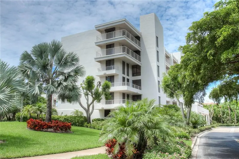 2109 Gulf Of Mexico Dr #1402, FL