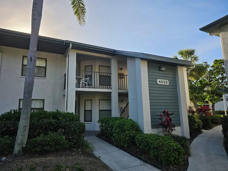 4655 W 46th Street Ct #103, FL