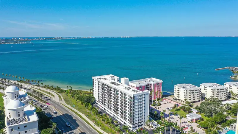11 Sunset Dr #501, FL