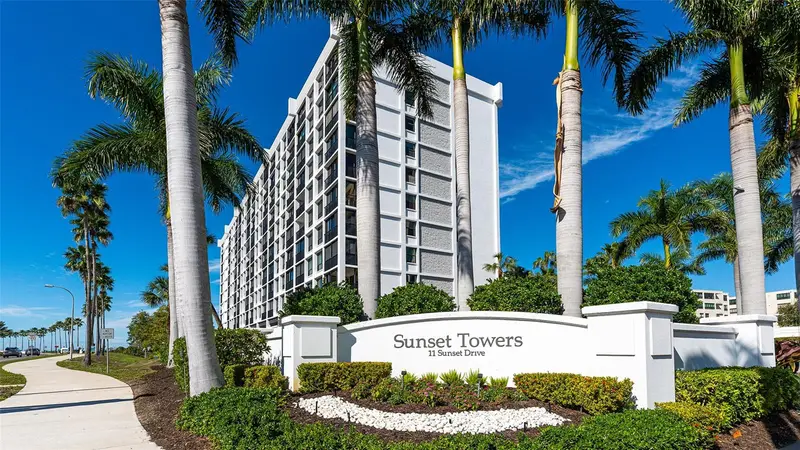 11 Sunset Dr #501, FL