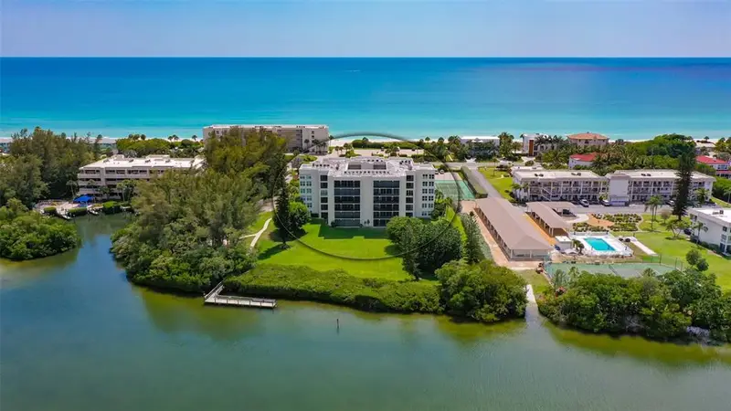 3240 Gulf Of Mexico Dr #B303, FL