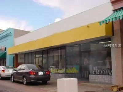 32 Calle Comercio, PR
