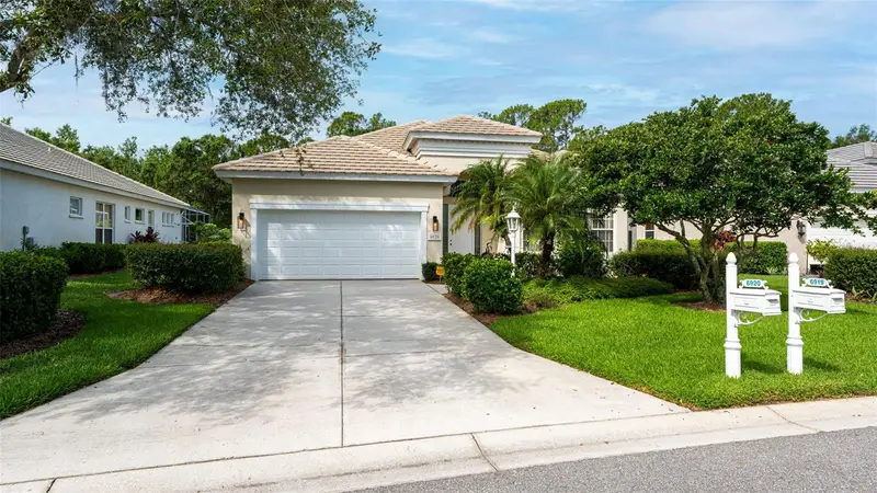 6920 Lennox Pl, FL