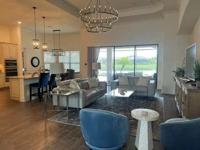 5528 Arnie Loop, FL