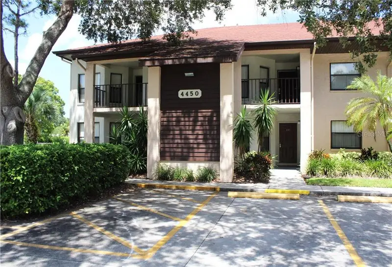 4450 47th Ave W #102, FL