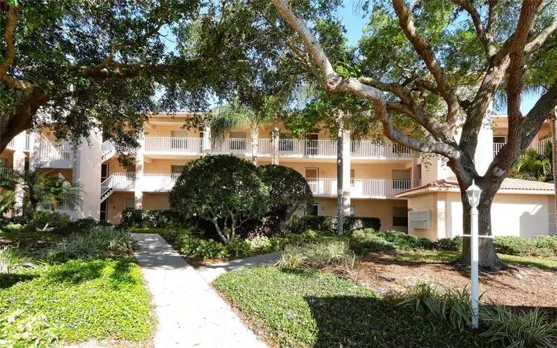 9300 Clubside Cir #1307, FL