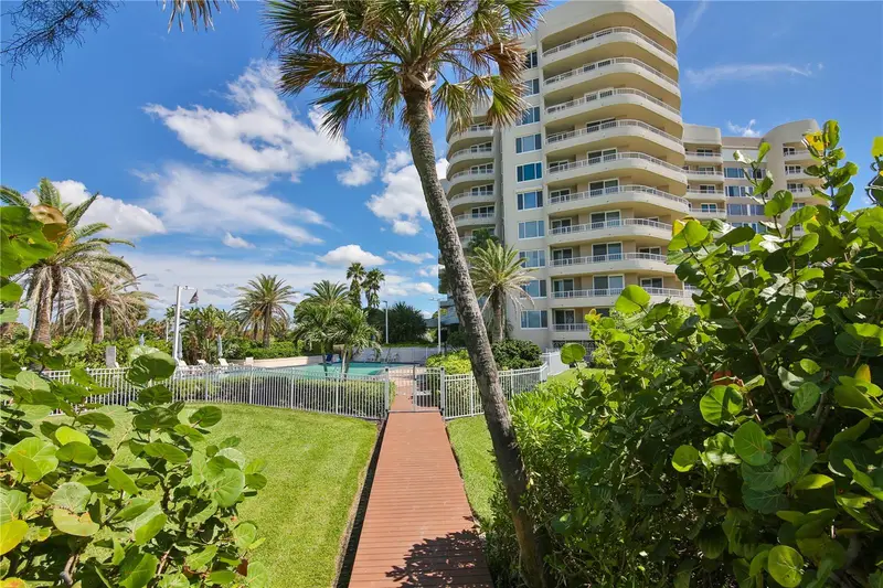 775 Longboat Club Rd #405, FL