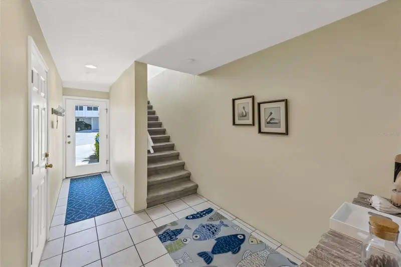8272 Harborside Cir, FL