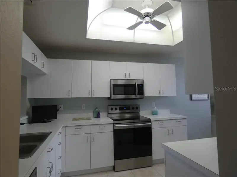 8735 Olde Hickory Ave #8101, FL