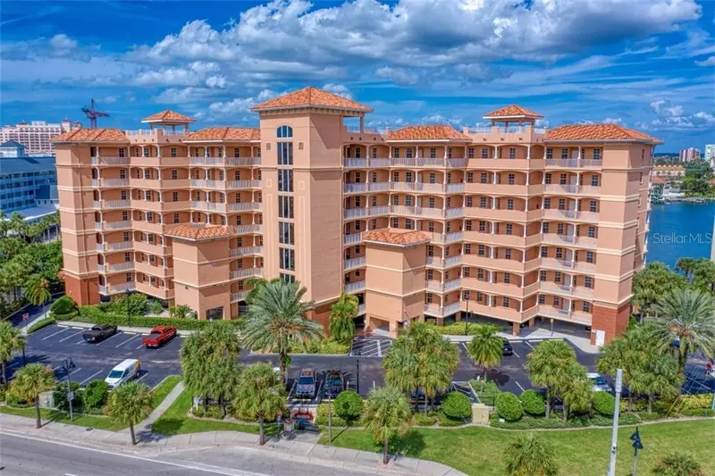 530 S Gulfview Blvd #401, FL