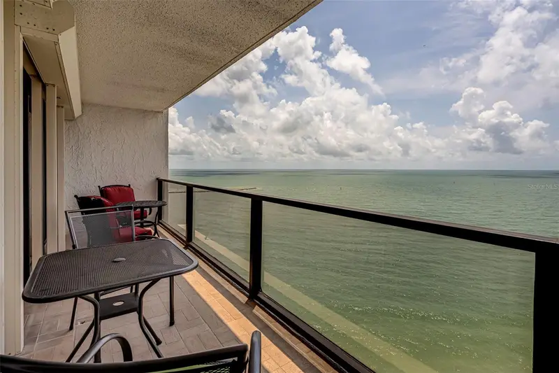 450 S Gulfview Blvd #1702, FL