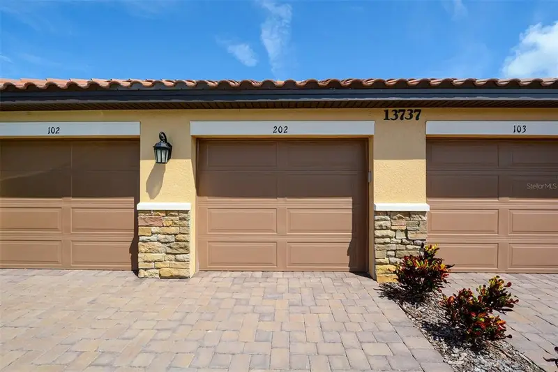 13737 Messina Loop #202, FL