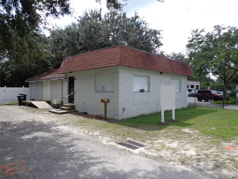 1904 W Waters Ave, FL