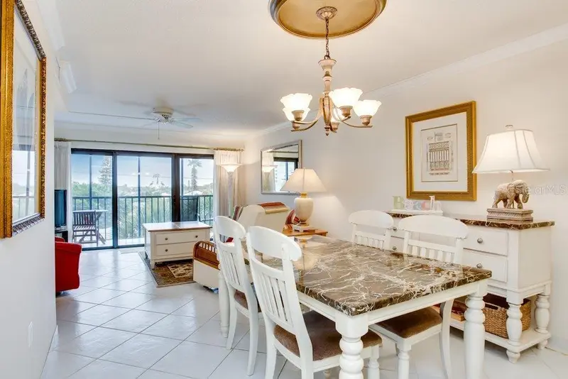 1001 Benjamin Franklin Dr #404, FL