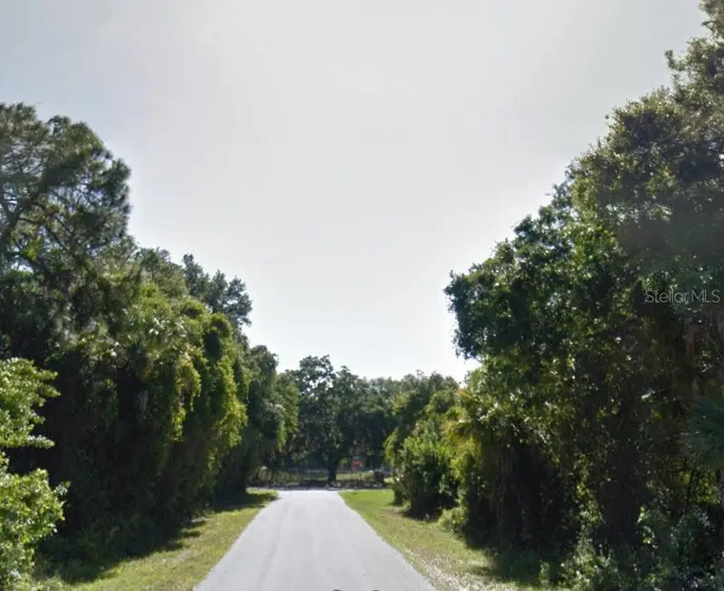 18113 Luscar Ave, FL