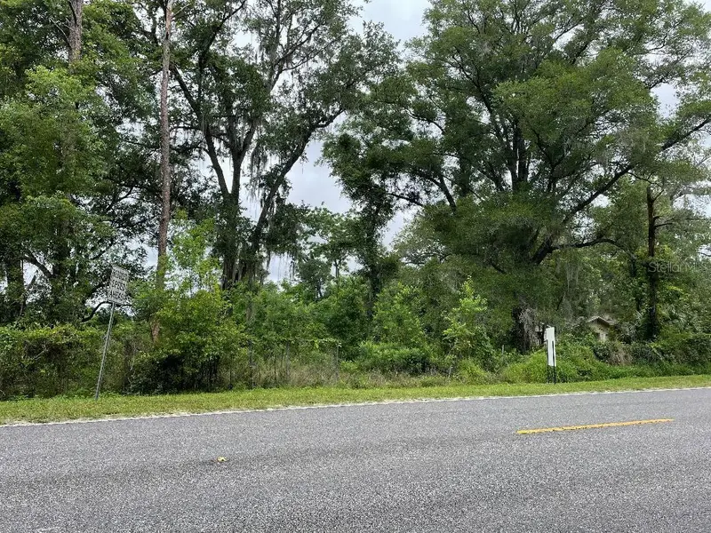 660 W Orange Blossom Trl, FL