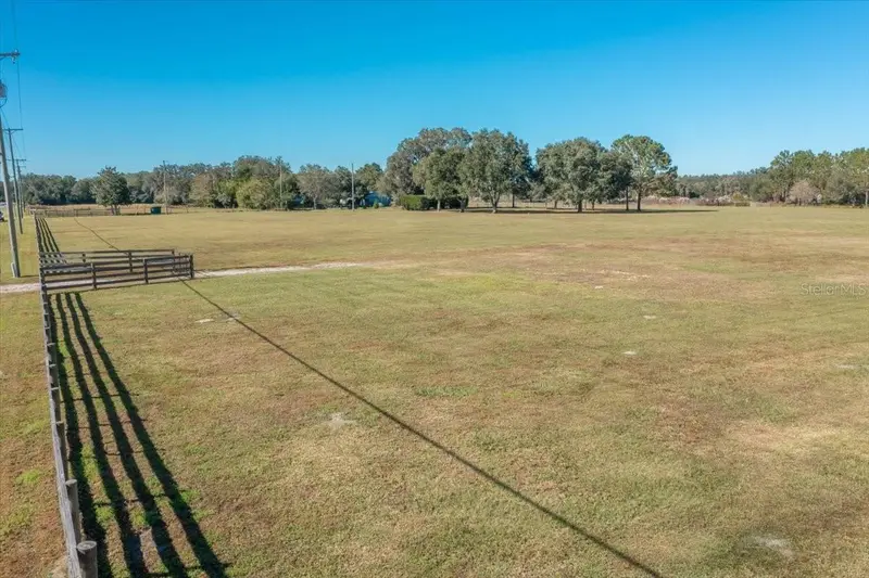 31935 County Road 52, FL