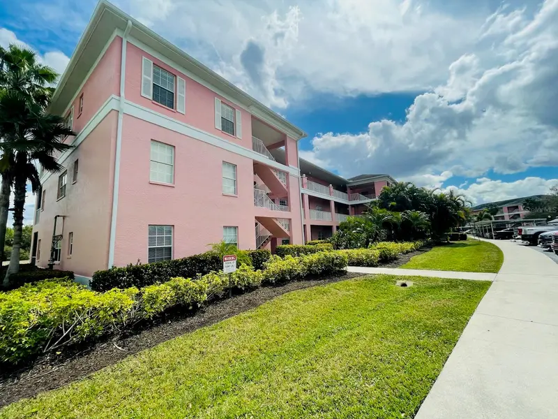 2040 Willow Hammock Cir #202, FL