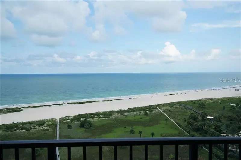 1230 Gulf Blvd #1805, FL