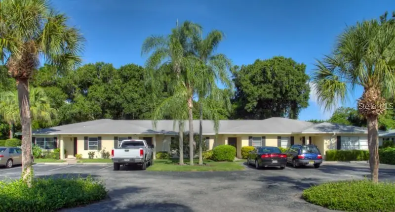 7062 W Country Club Dr N #7062, FL