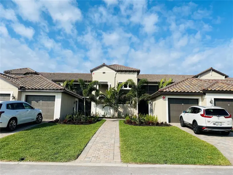 5664 Palmer Cir #202, FL
