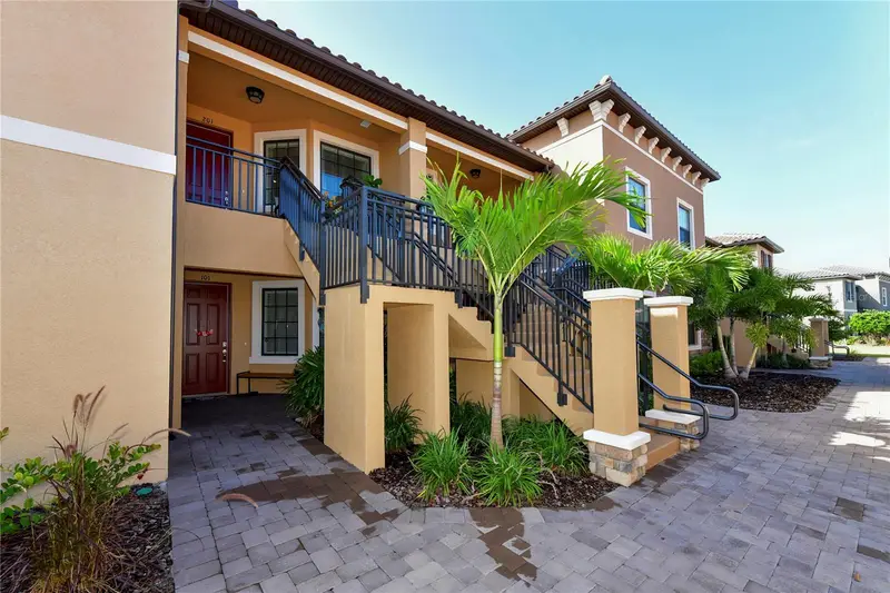 13732 Messina Loop #201, FL