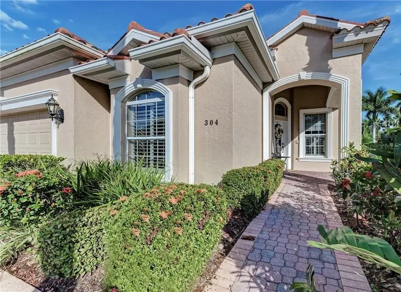 304 8th Ave E, FL