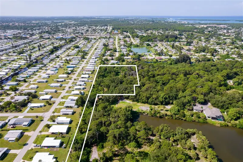 1139 Drury Ln, FL