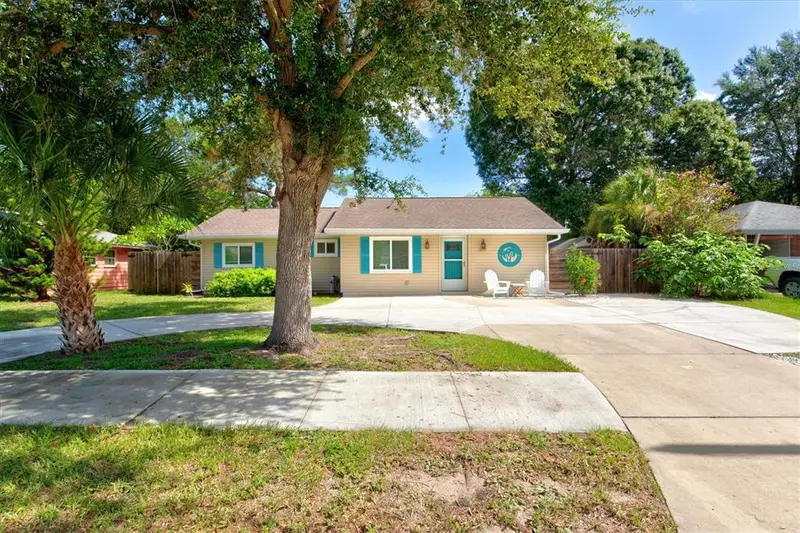 2729 Sydelle St, FL