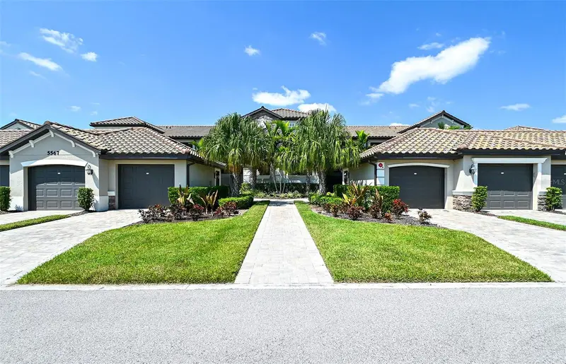 5567 Palmer Cir #104, FL