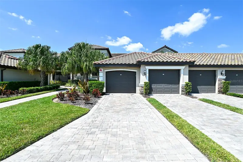 5567 Palmer Cir #104, FL