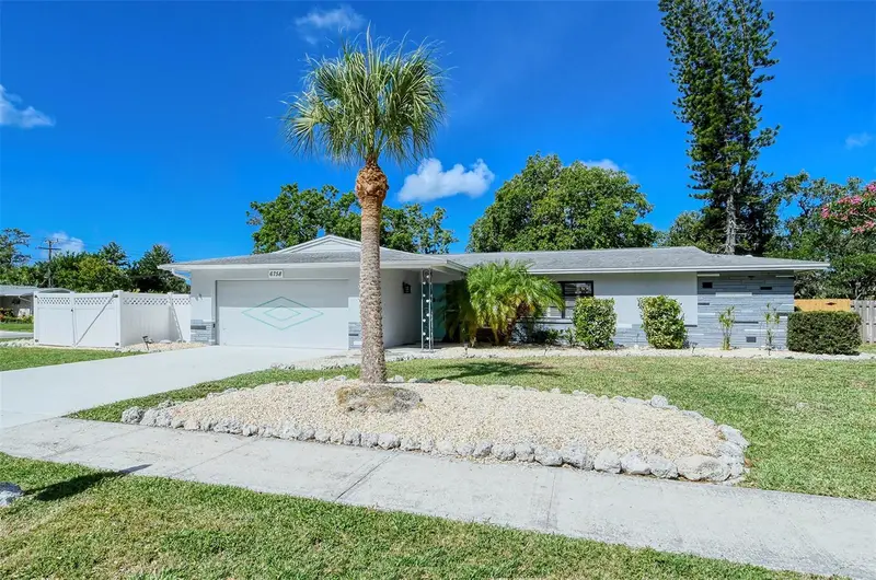 6758 S Lockwood Ridge Rd, FL