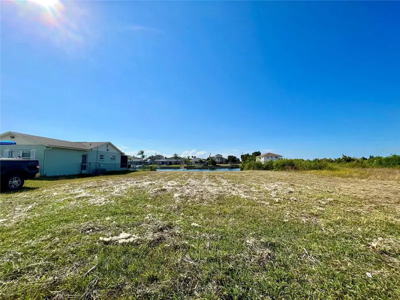 0 Poinsettia Dr, FL