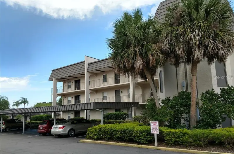 8703 Bardmoor Blvd #201, FL