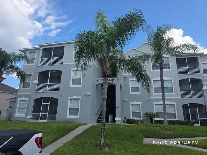 2307 Silver Palm Dr #202, FL