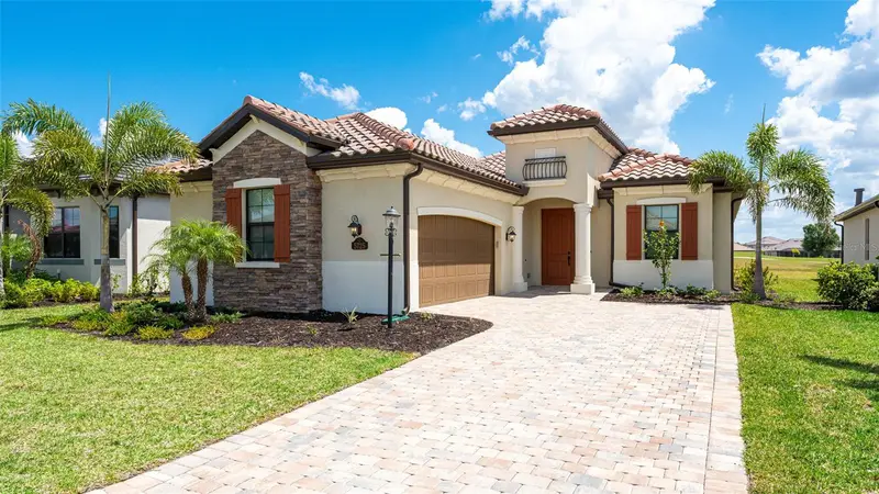 5725 Cheech Gln, FL