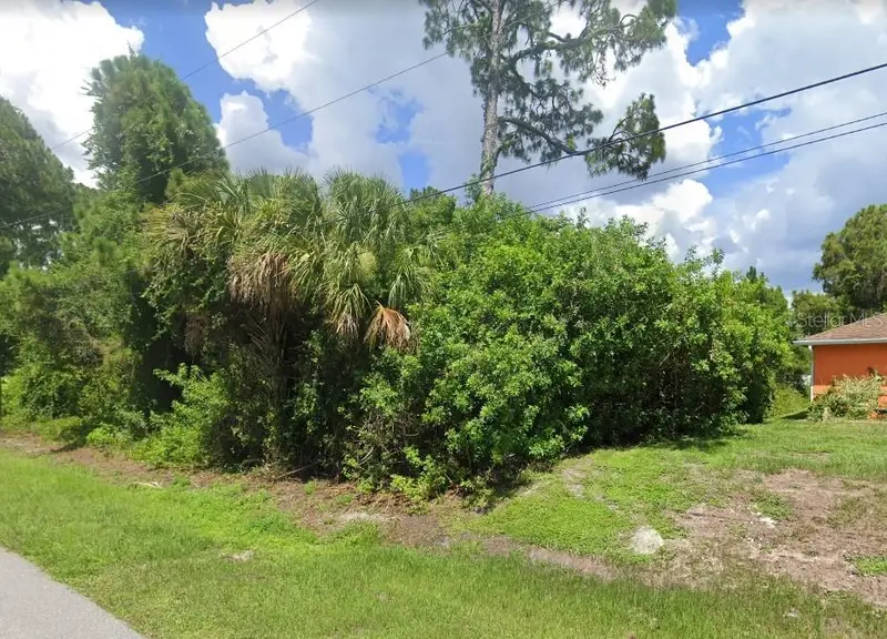 Ribbon Ter, FL