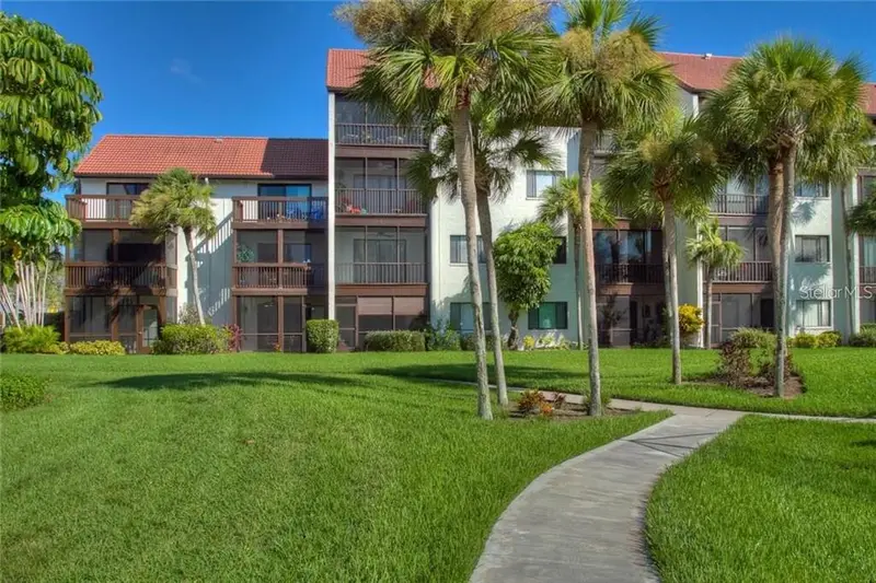 1622 Stickney Point Rd #22-202, FL