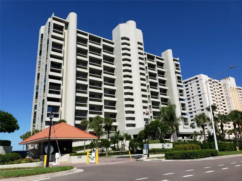 1290 Gulf Blvd #907, FL