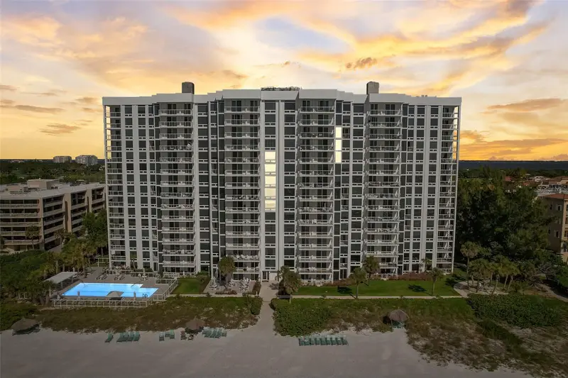 2425 Gulf Of Mexico Drive, FL