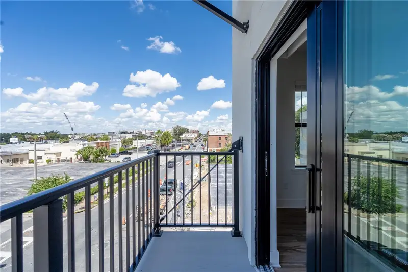 419 Se 1st Ave #103, FL