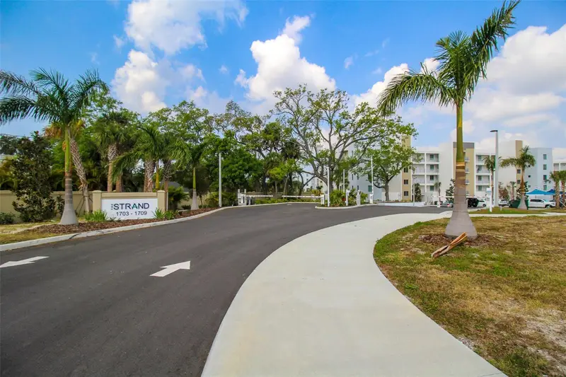 1703 N Tamiami Trl #B406, FL