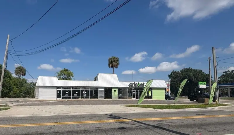 120 N 9th St, FL