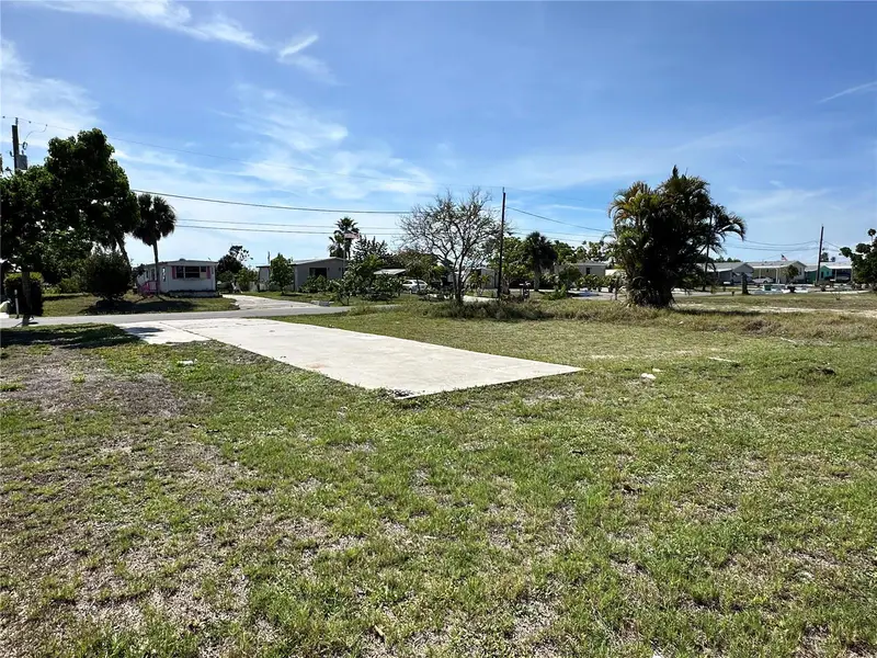 1427 Seagull Dr, FL