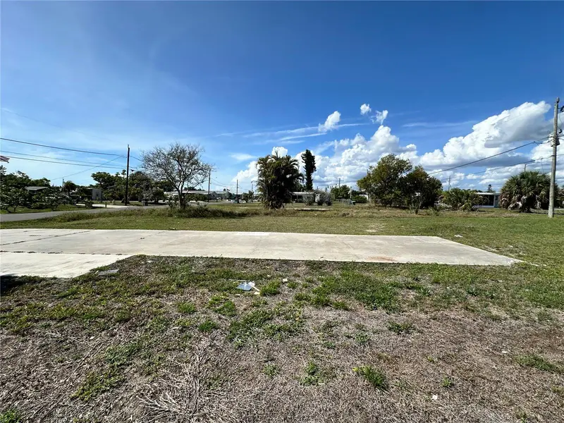 1427 Seagull Dr, FL
