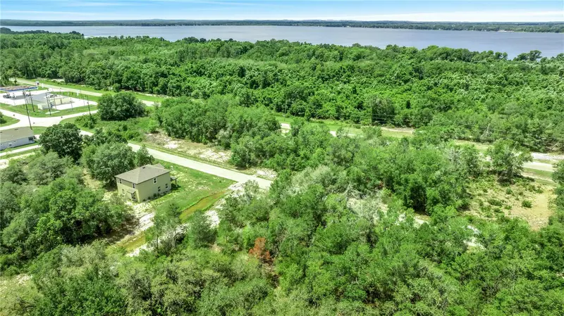 1417 Stuart Ln, FL