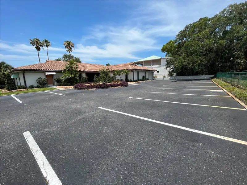 609 Indian Rocks Rd, FL