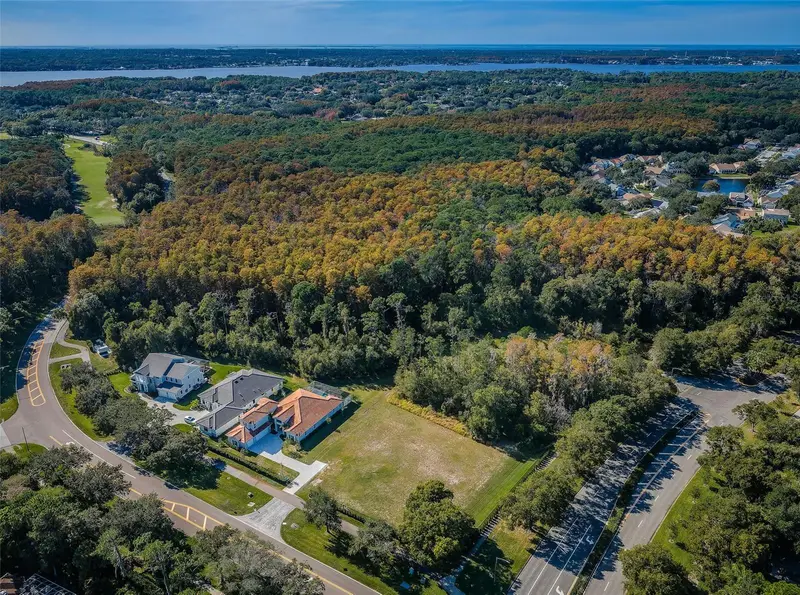 4390 Tarpon Lake Blvd, FL
