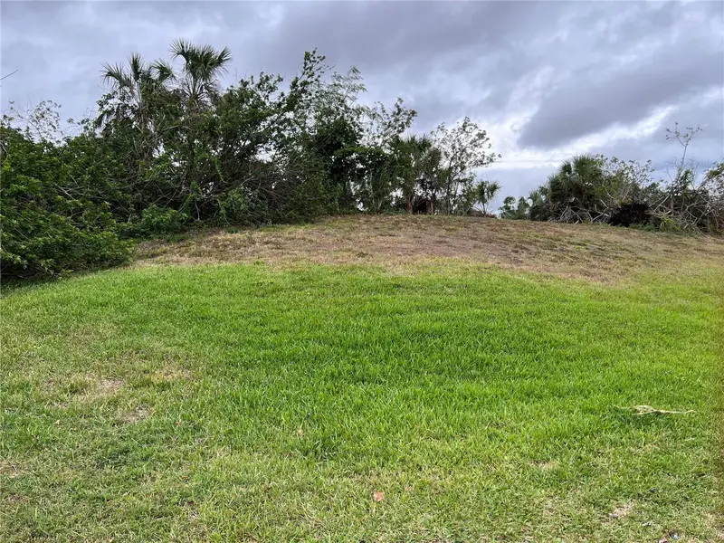 Woodbridge Dr, FL